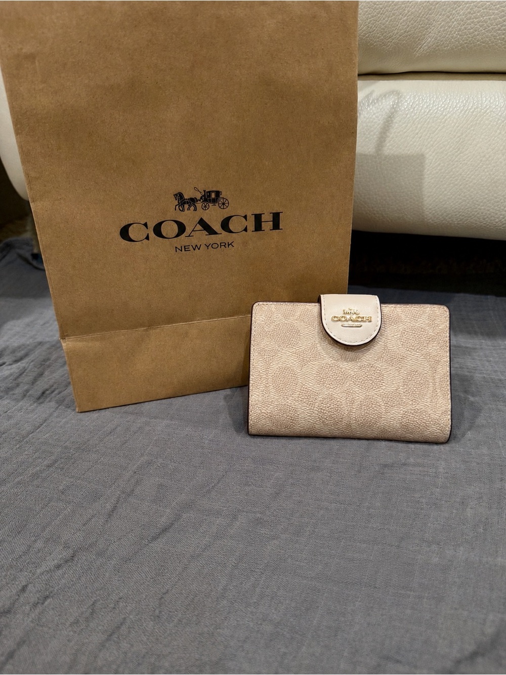 Coach Small Signature Wallet in Light Beige with Gold Hardware